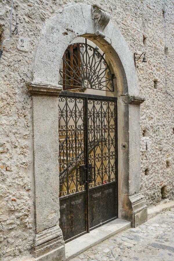 Palazzo Candida B&B Gerace Extérieur photo